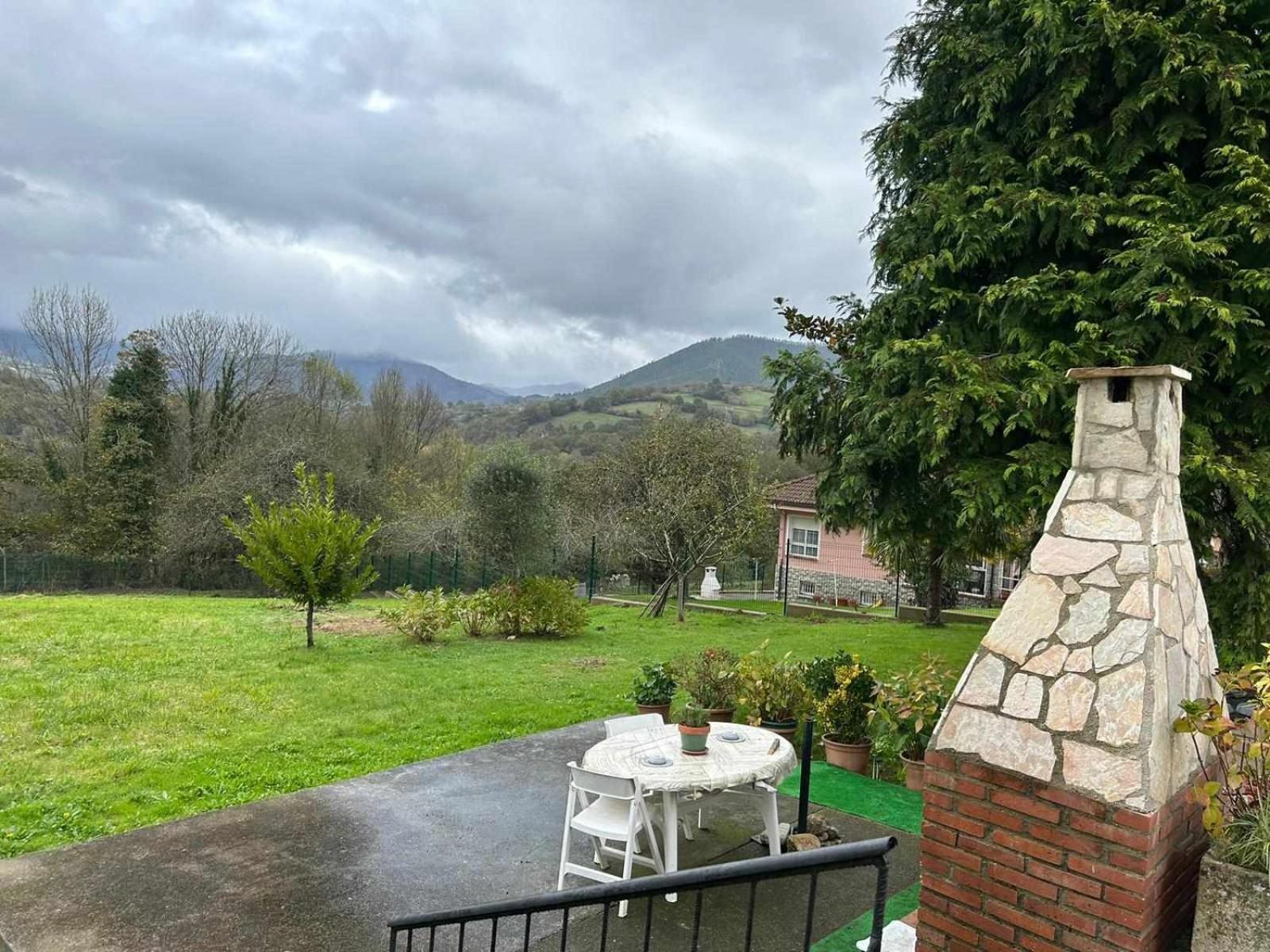 Villa Casa La Gueelina En Asturias Arriondas Exterior foto